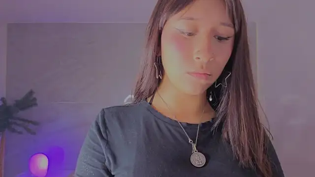 Snapshot of moraa_s chatting on 13, 4, 2026 moraa s online show from 13, 4, 2026