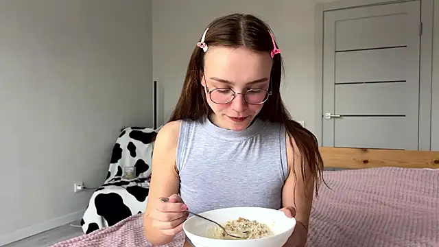 Snapshot of Lolatatee chatting on 24, 3, 2026 Lolatatee online show from 24, 3, 2026