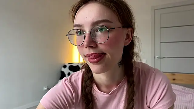 Snapshot of Lolatatee chatting on 26, 3, 2026 Lolatatee online show from 26, 3, 2026