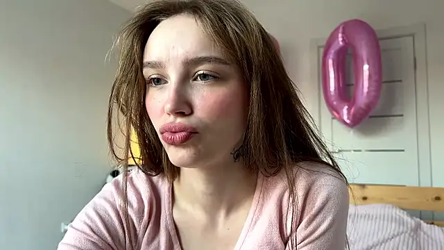 Snapshot of Lolatatee chatting on 27, 3, 2026 Lolatatee online show from 27, 3, 2026