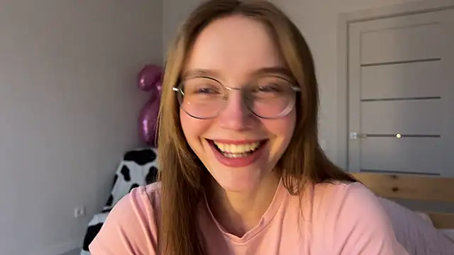 Snapshot of Lolatatee chatting on 31, 3, 2026 Lolatatee online show from 31, 3, 2026