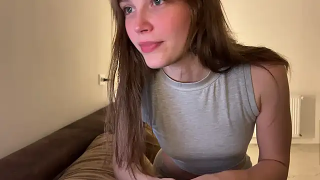 Snapshot of Lolatatee chatting on 10, 4, 2026 Lolatatee online show from 10, 4, 2026