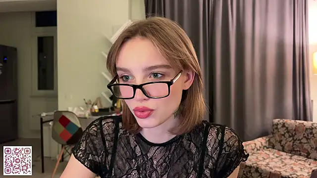 Lolatatee online show from 25, 5, 2026