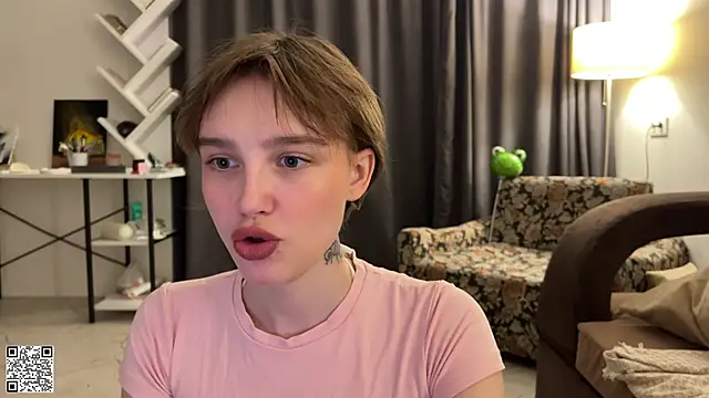 Snapshot of Lolatatee chatting on 30, 6, 2026 Lolatatee online show from 30, 6, 2026