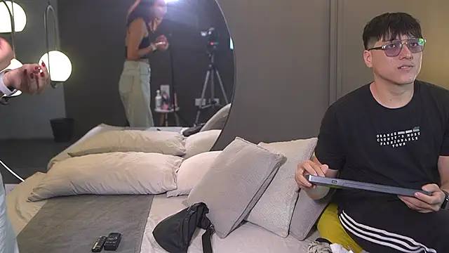 Mia and Belmonth online show from 27, 3, 2026