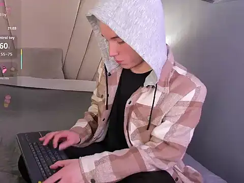 hollannd  online show from 3, 7, 2026
