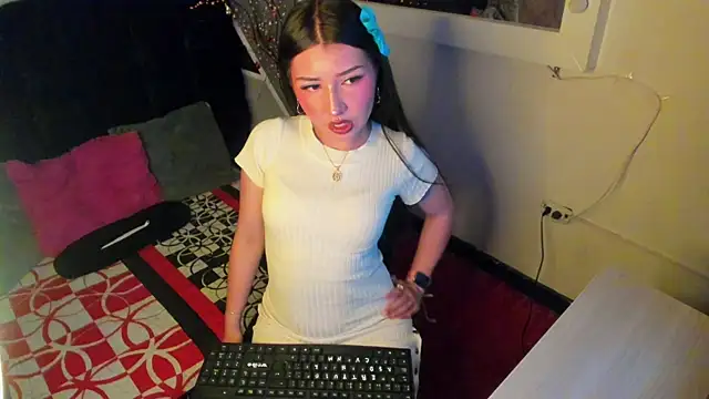 Snapshot of eilen_pink chatting on 28, 3, 2026 eilen pink online show from 28, 3, 2026