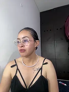 Snapshot of Anni_Rose chatting on 11, 3, 2026 Anni Rose online show from 11, 3, 2026