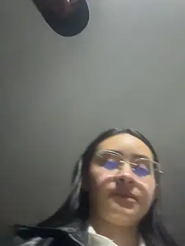 Snapshot of Anni_Rose chatting on 14, 3, 2026 Anni Rose online show from 14, 3, 2026