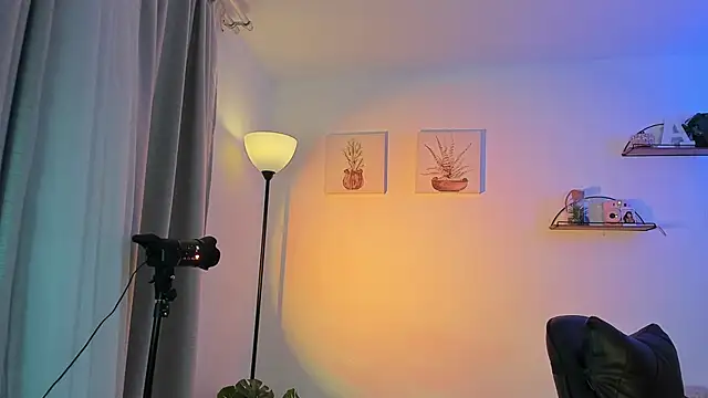 AlaiaRogers online show from 11, 5, 2026
