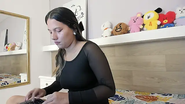 Snapshot of EmmaSanchez_ chatting on 2, 5, 2026 EmmaSanchez online show from 2, 5, 2026
