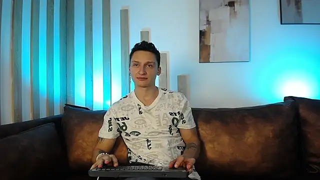 Snapshot of DIEGO_JONES chatting on 29, 5, 2026 DIEGO JONES online show from 29, 5, 2026