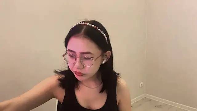 SolvedGlobe online show from 4, 5, 2026