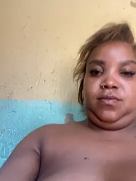 Snapshot of friendlybitch22 chatting on 11, 4, 2026 friendlybitch22 online show from 11, 4, 2026