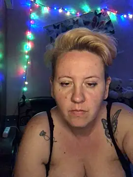 SofiaAmour online show from 17, 4, 2026