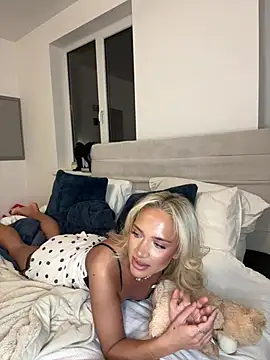 Naughtyblondex online show from 20, 3, 2026