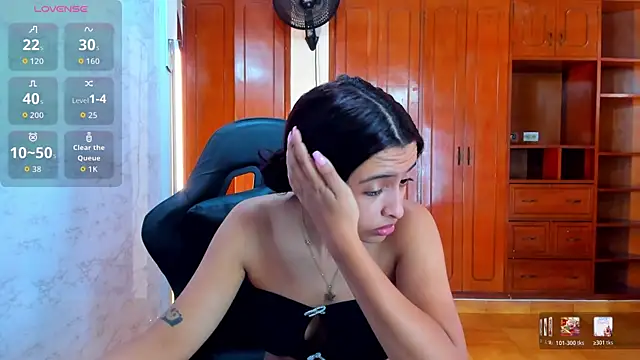 lizzie skinny online show from 9, 4, 2026