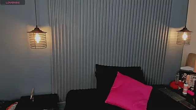 SusanaBell  online show from 9, 4, 2026