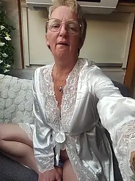 lescoquinsdu40 online show from 14, 4, 2026