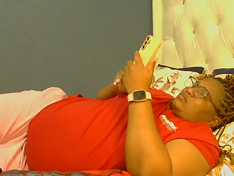 Cuddle Zee online show from 16, 5, 2026