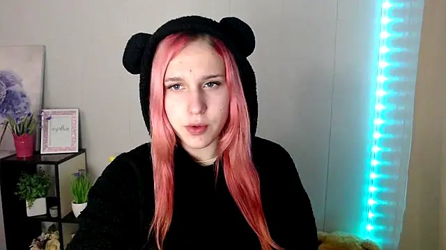 Scarlett lil online show from 16, 4, 2026