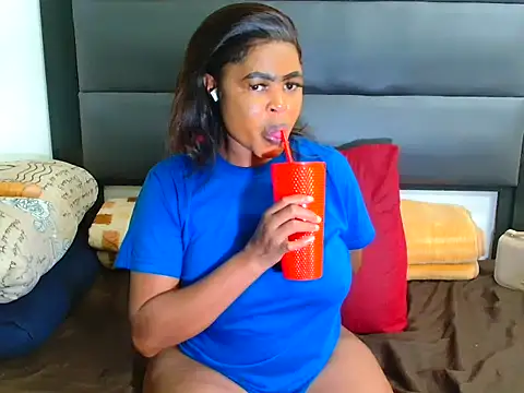 Snapshot of SpicyKittyxxx chatting on 1, 4, 2026 SpicyKittyxxx online show from 1, 4, 2026