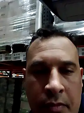 Ezehombre online show from 15, 3, 2026