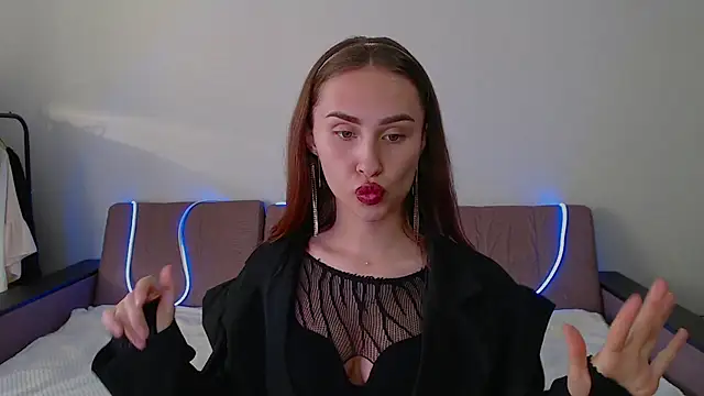 yourameliaa online show from 20, 4, 2026