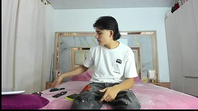 monky 0002 online show from 15, 3, 2026