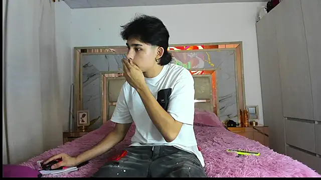 monky 0002 online show from 17, 3, 2026