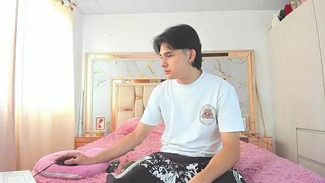 monky 0002 online show from 18, 3, 2026