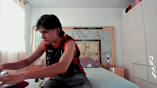 monky 0002 online show from 22, 3, 2026