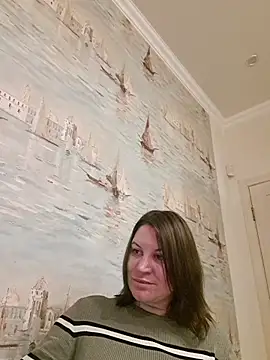 LaraHarper online show from 5, 4, 2026