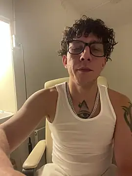 Snapshot of TitanNoir chatting on 4, 3, 2026 TitanNoir online show from 4, 3, 2026