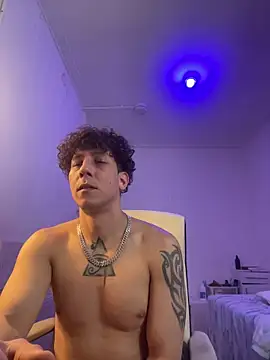 Snapshot of TitanNoir chatting on 5, 3, 2026 TitanNoir online show from 5, 3, 2026