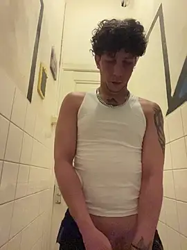 Snapshot of TitanNoir chatting on 8, 3, 2026 TitanNoir online show from 8, 3, 2026