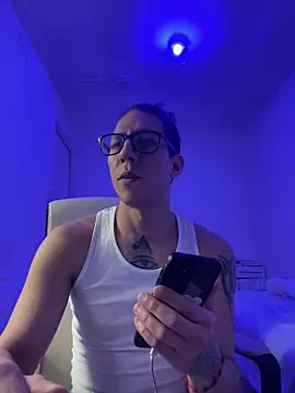 Snapshot of TitanNoir chatting on 13, 3, 2026 TitanNoir online show from 13, 3, 2026