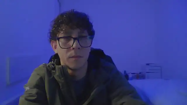 Snapshot of TitanNoir chatting on 17, 3, 2026 TitanNoir online show from 17, 3, 2026