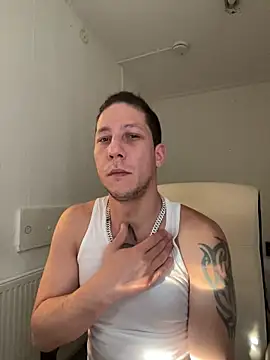 Snapshot of TitanNoir chatting on 20, 3, 2026 TitanNoir online show from 20, 3, 2026