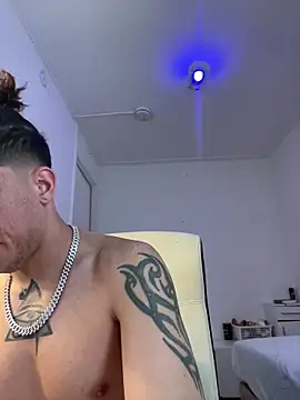 Snapshot of TitanNoir chatting on 26, 3, 2026 TitanNoir online show from 26, 3, 2026