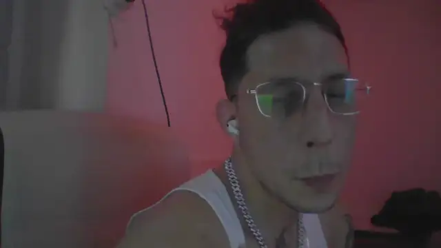 Snapshot of TitanNoir chatting on 1, 4, 2026 TitanNoir online show from 1, 4, 2026