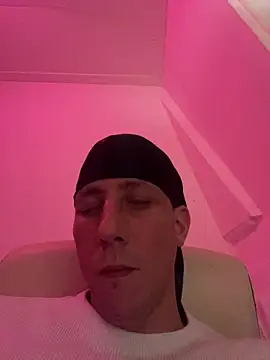 Snapshot of TitanNoir chatting on 4, 4, 2026 TitanNoir online show from 4, 4, 2026