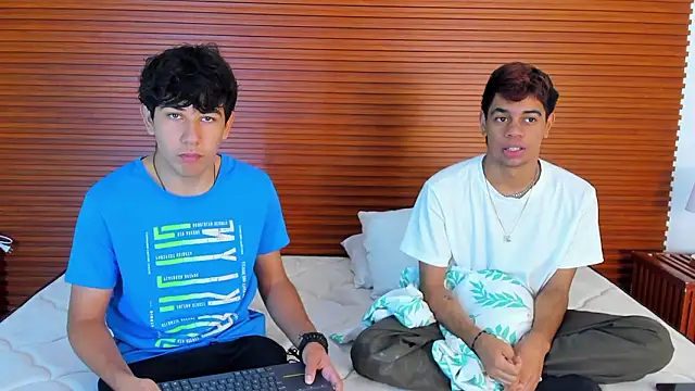 peakk twiinns online show from 24, 3, 2026