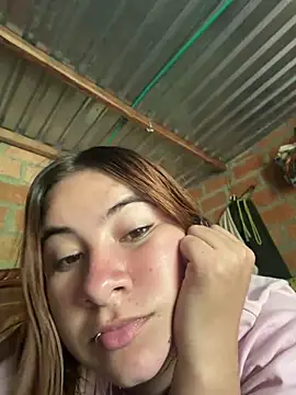 Zoe Luxxe  online show from 10, 5, 2026