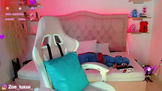 Zoe Luxxe  online show from 30, 5, 2026