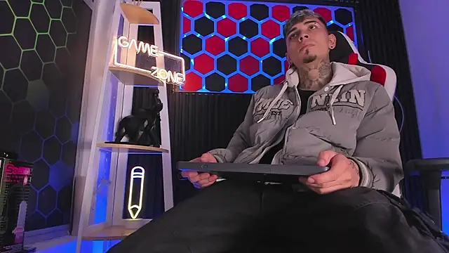 Max Hader  online show from 24, 3, 2026