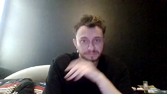 TallHungandCloudy69 online show from 17, 5, 2026