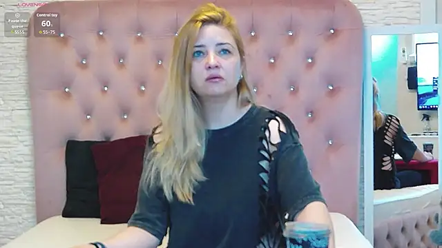 MellanieBliss online show from 5, 5, 2026