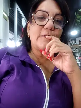 Snapshot of saraladys chatting on 28, 4, 2026 saraladys online show from 28, 4, 2026