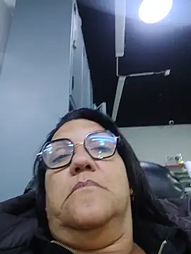 Snapshot of saraladys chatting on 29, 5, 2026 saraladys online show from 29, 5, 2026